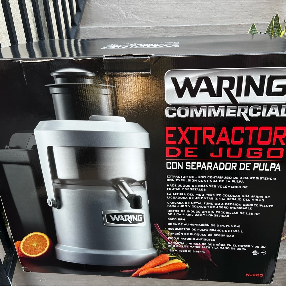 BRAND NEW Waring Commercial Pulp Eject Juice Extractor (WJX80)